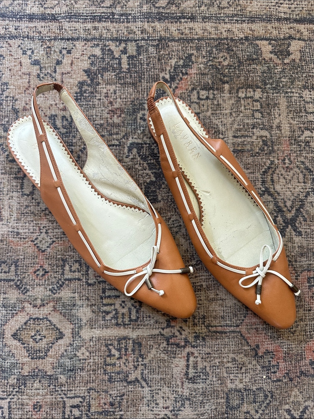 Ralph Lauren sling back flats with bow. Leather 9 1/2